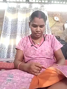 Snapshot of PUJA770 chatting on July 2026 05:54:02 AM PUJA770 online show from July 2026 05:54:02 AM