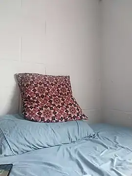 oxxy jean online show from April 2026 01:00:02 PM