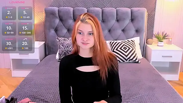 NightOpal online show from November 2025 04:28:02 PM