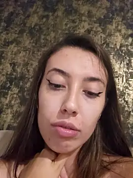 Snapshot of Virgin_Pussy_Horny chatting on October 2025 06:06:01 PM Virgin Pussy Horny online show from October 2025 06:06:01 PM