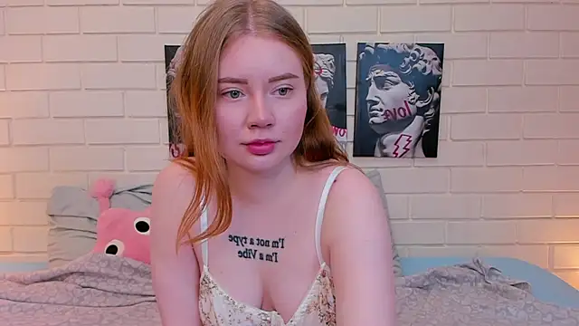 Lillie Berry online show from October 2025 04:59:02 AM