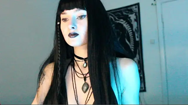 midnightsiren777 online show from February 2026 10:27:02 PM