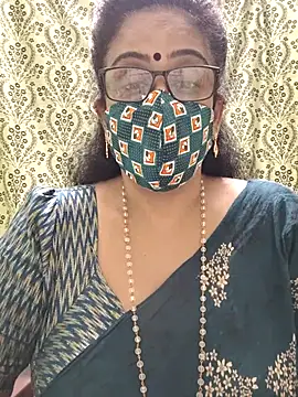 sweet-lotus online show from October 2025 04:49:01 PM