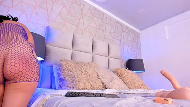 Yara Bliss  online show from January 2026 04:53:01 PM