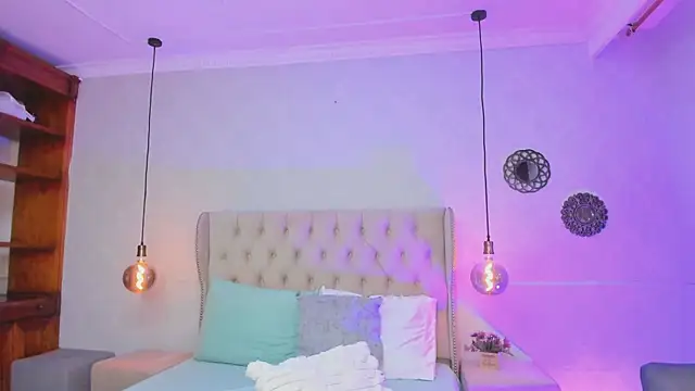 Tatihornyy online show from December 2025 10:55:01 AM