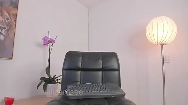  Alicerosee online show from June 2026 08:36:01 PM