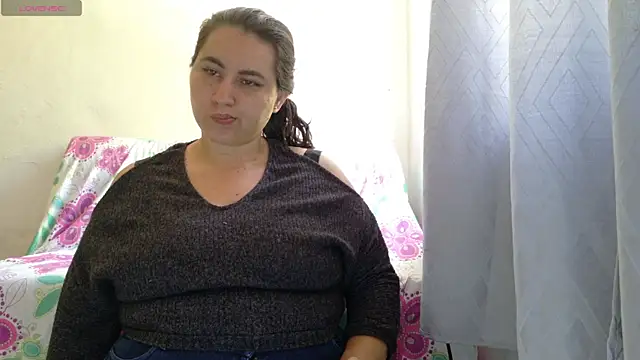 Snapshot of victoriadaniela chatting on July 2026 03:16:02 PM victoriadaniela online show from July 2026 03:16:02 PM