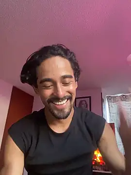 Snapshot of Oliver_11Ed chatting on June 2026 10:41:01 PM Oliver 11Ed online show from June 2026 10:41:01 PM