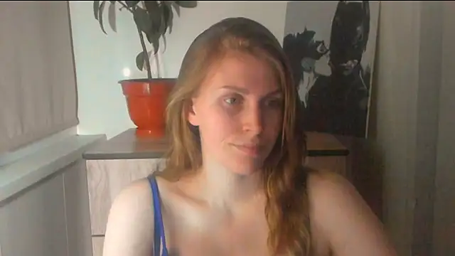 JuliaMuuun online show from April 2026 08:50:01 PM