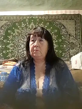 CrystalLime6411 online show from November 2025 04:07:01 PM