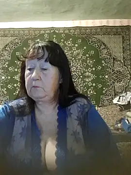 CrystalLime6411 online show from November 2025 05:48:01 PM