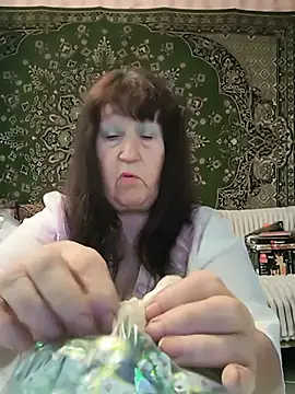 Snapshot of CrystalLime6411 chatting on May 2026 02:27:02 PM CrystalLime6411 online show from May 2026 02:27:02 PM