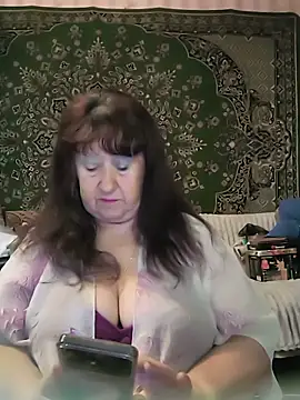 Snapshot of CrystalLime6411 chatting on May 2026 04:29:02 AM CrystalLime6411 online show from May 2026 04:29:02 AM