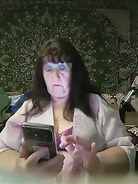 Snapshot of CrystalLime6411 chatting on May 2026 03:49:01 PM CrystalLime6411 online show from May 2026 03:49:01 PM