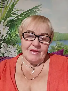 VioletSweet5566 online show from September 2025 06:30:02 PM