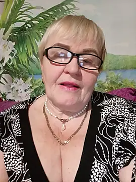 VioletSweet5566 online show from November 2025 06:17:01 PM