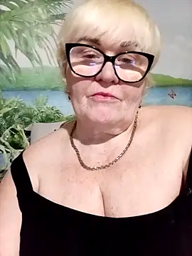 VioletSweet5566 online show from April 2026 06:16:01 PM