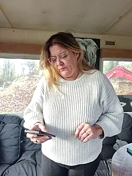 Misspapillon1840 online show from November 2025 08:53:02 AM