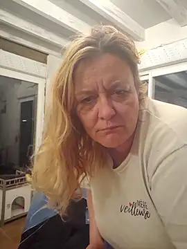 Snapshot of Misspapillon1840 chatting on March 2026 01:23:02 AM Misspapillon1840 online show from March 2026 01:23:02 AM