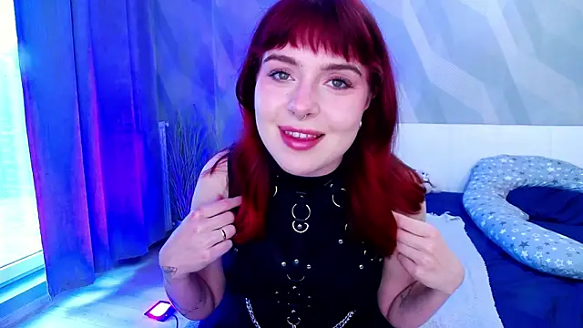 Snapshot of real_bdsm_couple chatting on May 2026 02:00:01 PM real bdsm couple online show from May 2026 02:00:01 PM