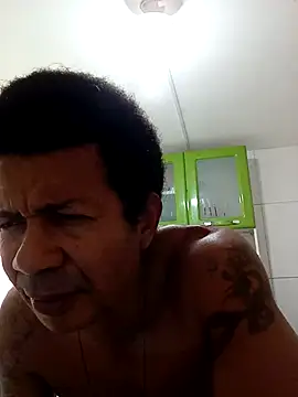 moreno25centimetro online show from December 2025 02:22:02 PM