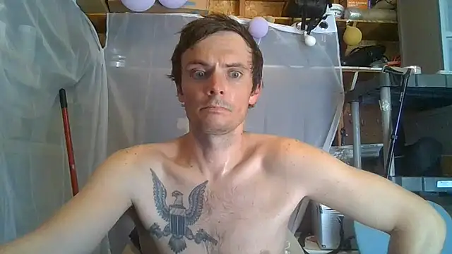 Snapshot of RichardW chatting on June 2026 11:47:01 PM RichardW online show from June 2026 11:47:01 PM