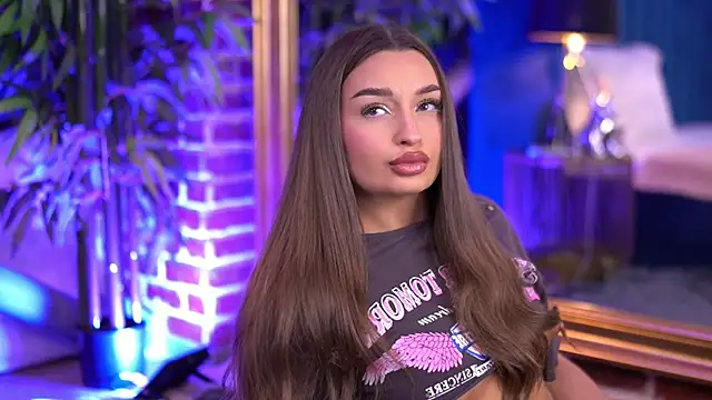 MillaSerene online show from November 2025 07:22:01 AM