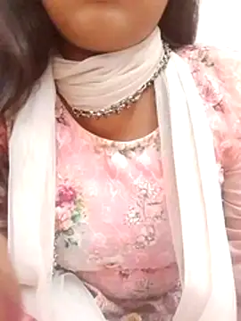 Snapshot of Babe_Doll04 chatting on June 2026 07:28:02 AM Babe Doll04 online show from June 2026 07:28:02 AM