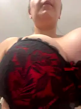 Snapshot of AmaliaAma chatting on September 2025 12:47:01 AM AmaliaAma online show from September 2025 12:47:01 AM