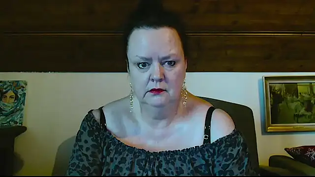 TiffanyMature online show from February 2026 07:56:02 AM