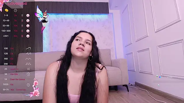 karlie small online show from November 2025 07:41:02 PM