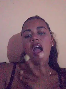 afroditaligh online show from October 2025 02:57:02 PM