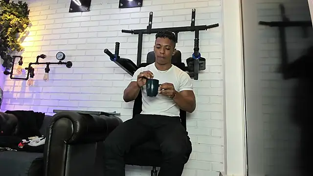 Snapshot of ItaloMoore chatting on February 2026 11:25:01 AM ItaloMoore online show from February 2026 11:25:01 AM