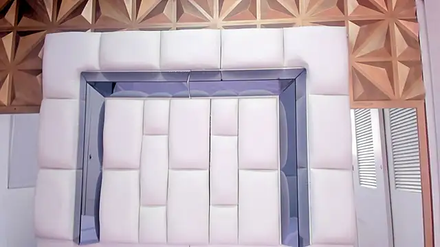 Snapshot of Angel_Dustt18 chatting on September 2025 07:04:02 PM Angel Dustt18 online show from September 2025 07:04:02 PM