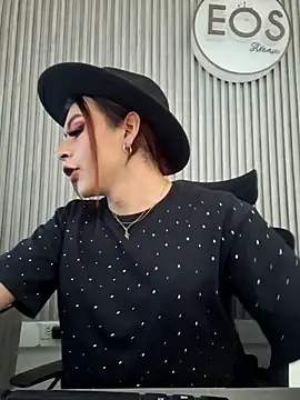 Snapshot of Lilith_Zamara chatting on October 2025 09:04:02 PM Lilith Zamara online show from October 2025 09:04:02 PM