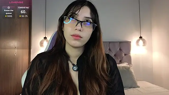 lila min online show from September 2025 01:57:02 PM