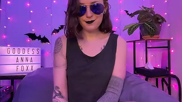 mistressannafoxx online show from December 2025 09:43:02 PM