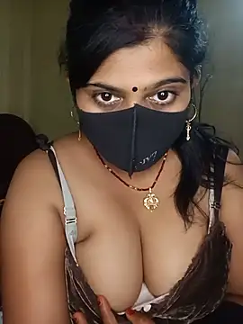 Snapshot of reena502 chatting on July 2026 04:49:01 AM reena502 online show from July 2026 04:49:01 AM