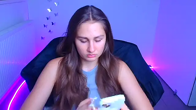 Stefanie Sweet online show from September 2025 05:32:01 AM