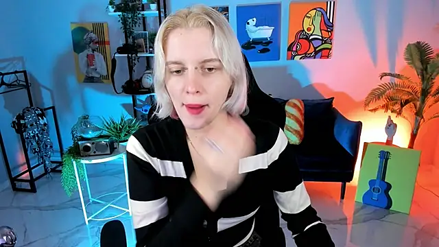 BethanyCloud online show from November 2025 05:40:02 AM