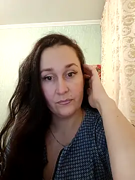 Amandda  online show from January 2026 06:02:02 PM