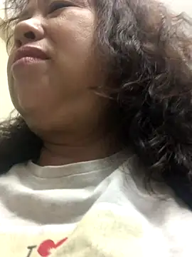 Snapshot of Hoanguyenn chatting on November 2025 03:44:02 PM Hoanguyenn online show from November 2025 03:44:02 PM