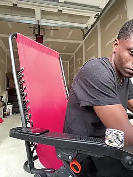 Snapshot of labishyoung25 chatting on September 2025 10:15:01 PM labishyoung25 online show from September 2025 10:15:01 PM