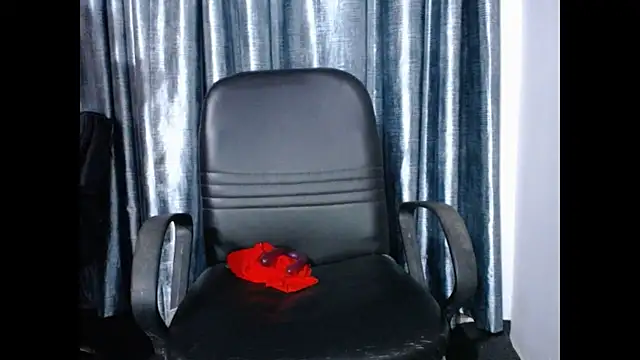 Snapshot of _kamyaa09 chatting on September 2025 08:06:02 AM  kamyaa09 online show from September 2025 08:06:02 AM