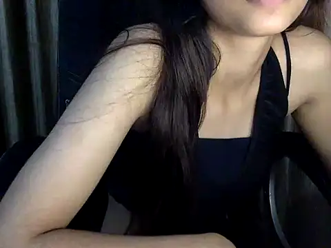 Snapshot of _kamyaa09 chatting on October 2025 07:05:02 AM  kamyaa09 online show from October 2025 07:05:02 AM