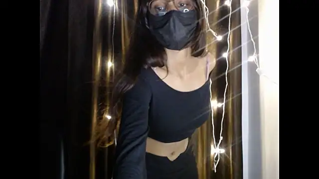 Snapshot of _kamyaa09 chatting on October 2025 06:15:01 AM  kamyaa09 online show from October 2025 06:15:01 AM