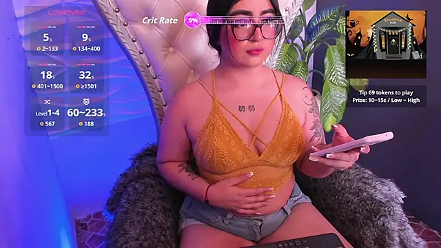 April  foxx online show from October 2025 02:40:02 PM