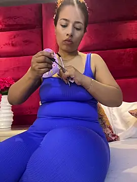 VictoriaFerro online show from July 2026 12:44:01 PM