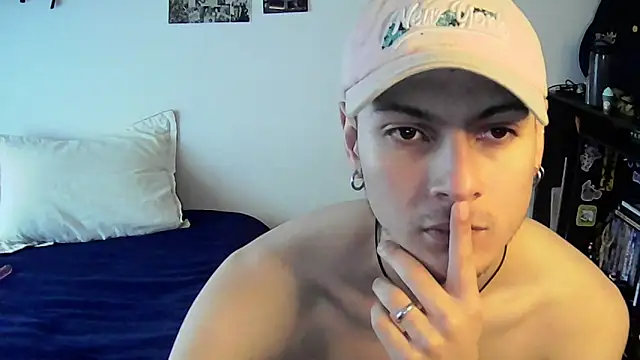 Snapshot of Dioniso_guy8 chatting on September 2025 02:33:02 PM Dioniso guy8 online show from September 2025 02:33:02 PM