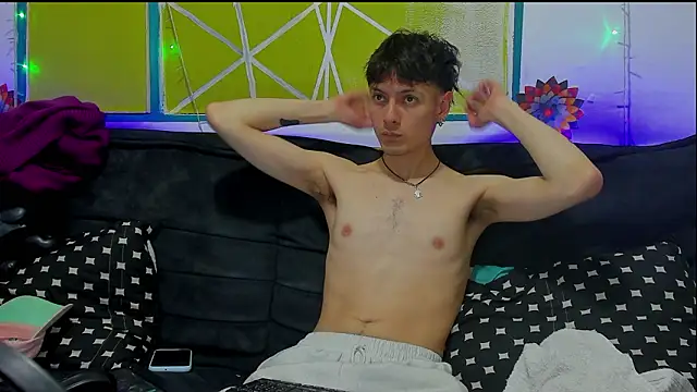 Snapshot of Dioniso_guy8 chatting on February 2026 07:10:01 PM Dioniso guy8 online show from February 2026 07:10:01 PM